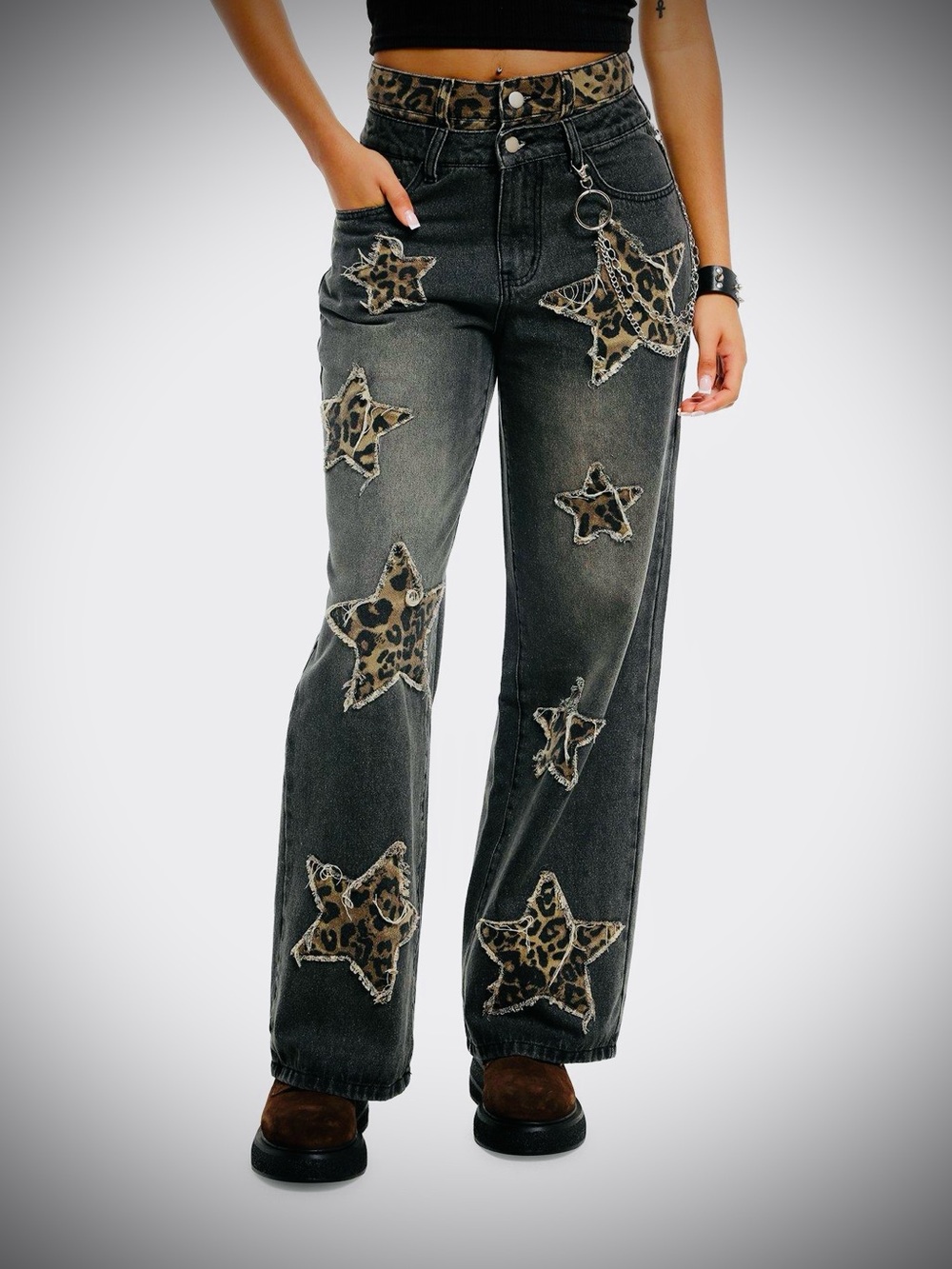 NEW🔥Leopard Star Patch Wide-Leg Women’s Jeans